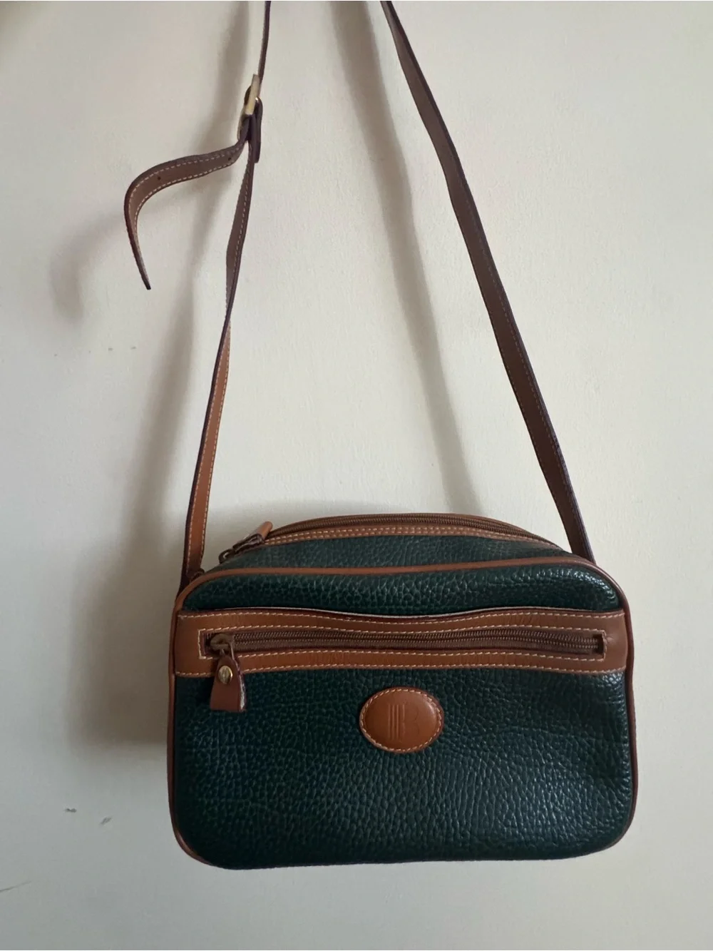 Green Pebbled Leather Crossbody Bag, Tan trim, authentic Braciano Italy classic